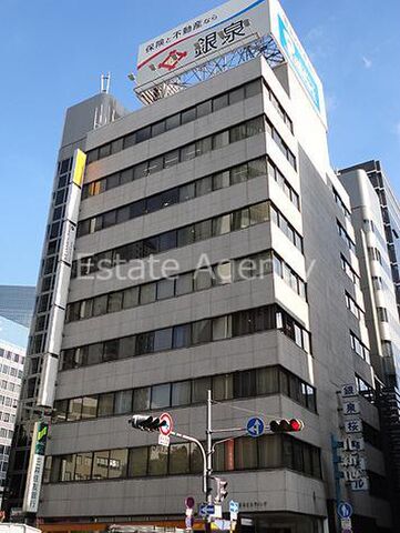 大阪市北区曾根崎新地1丁目の外観