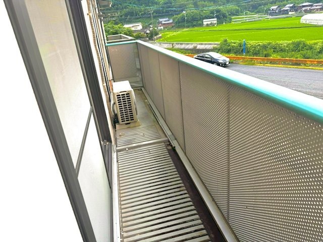 拡大写真:シャルム立野B 2階202のバルコニー