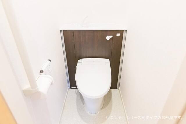 拡大写真:グラース 1階101のトイレ