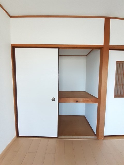 拡大写真:ファミール中渕 5階K1の収納