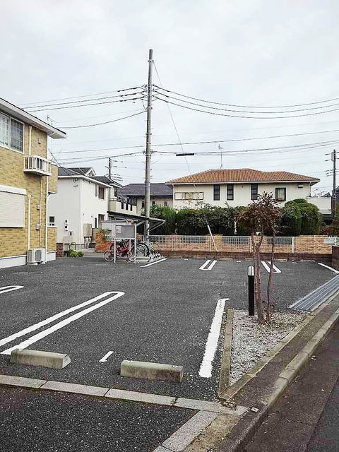 拡大写真：エラルバ 1階101の駐車場