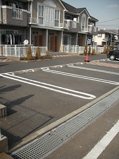 拡大写真:フラン ドミール 2階201の駐車場