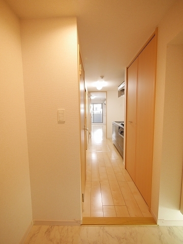 拡大写真:grace SK・trois 1階103の玄関