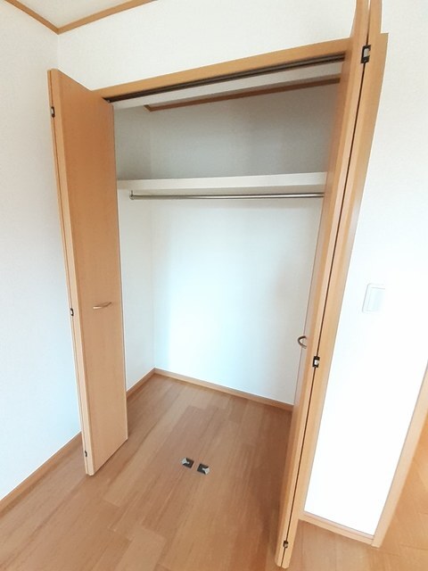 拡大写真:ヴィオラ メゾンI 1階101の収納