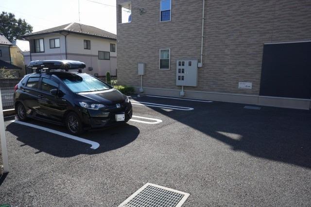 拡大写真:エスト 2階202の駐車場