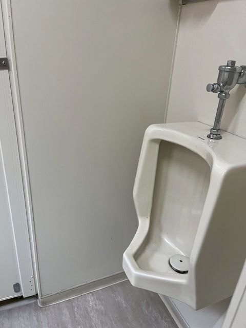拡大写真:仙信ビル 8Fの内観