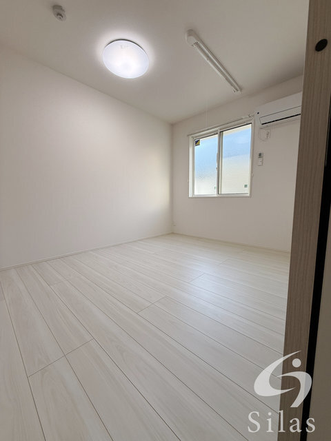 拡大写真:池田市荘園2丁目 2階205の内観