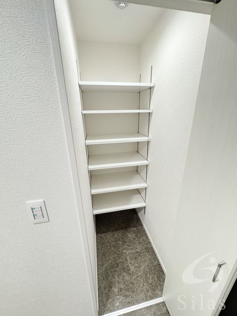 拡大写真:吹田市山手町2丁目 3階302の内観