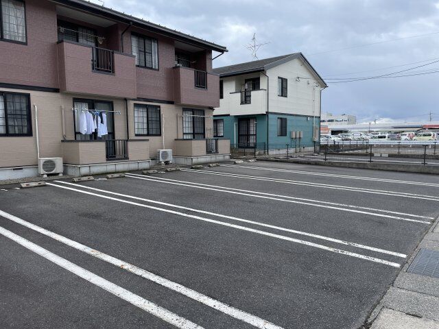 拡大写真:アルコバレーノA 1階101の外観