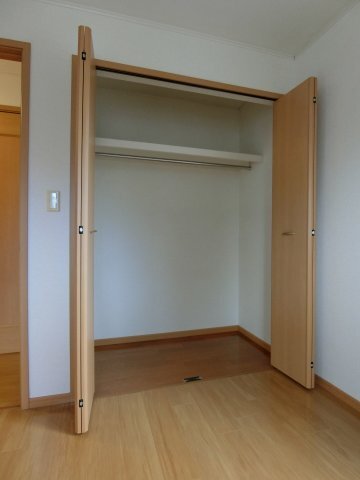 拡大写真:アンジュ・ドゥ・ボヌールB 1階103の収納