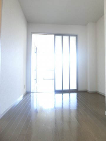 拡大写真:エクセランルミエールC棟 1階102の内装