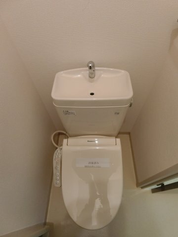 拡大写真:エクセランルミエールC棟 1階102のトイレ