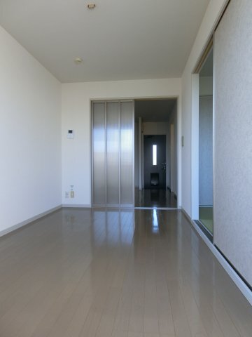 拡大写真:エクセランルミエールC棟 1階102の居間