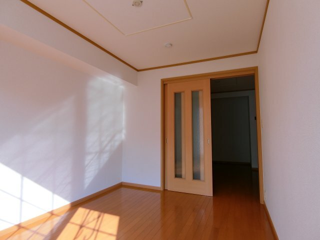 拡大写真:マルグリットⅠ 1階101の居間