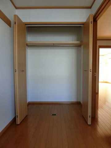 拡大写真:マルグリットⅠ 1階101のイメージ102号室写真