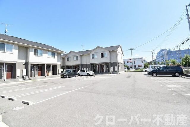 拡大写真:アリエッタ A棟 2階201の駐車場