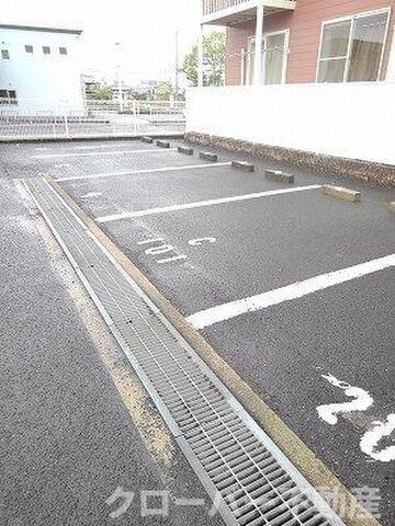 拡大写真:エルディム フジ C 1階102の外観