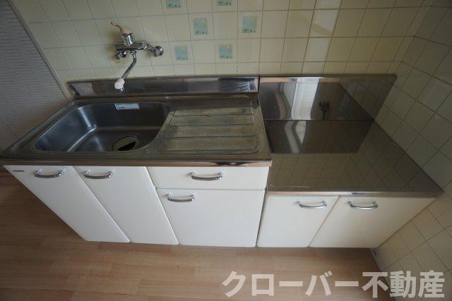 拡大写真:コーポサンライズ 2階201のキッチン