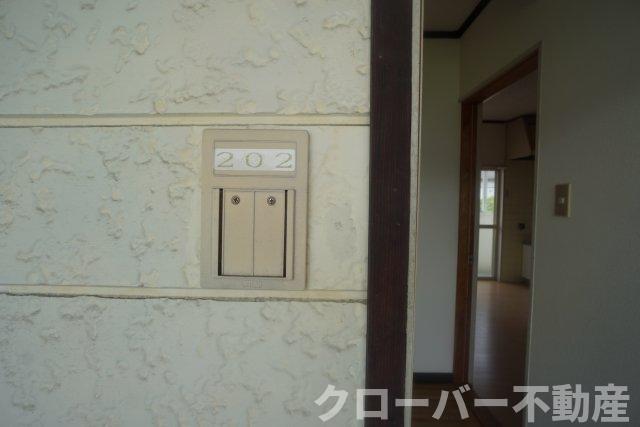 拡大写真:コーポサンライズ 2階202のエントランス