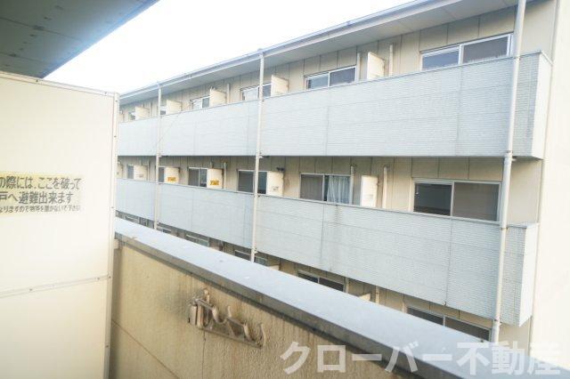 拡大写真:グランシャトー吉原北棟 3階305のバルコニー