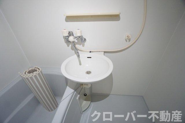 拡大写真:グランシャトー吉原北棟 3階302の洗面所