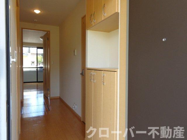 拡大写真:フェリス 1階107の玄関