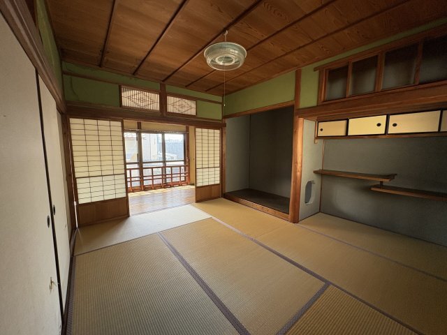 拡大写真:観音寺戸建て -の居間