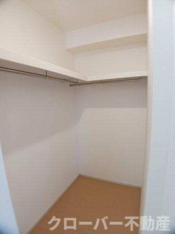 拡大写真:ルルディ A 1階103の収納