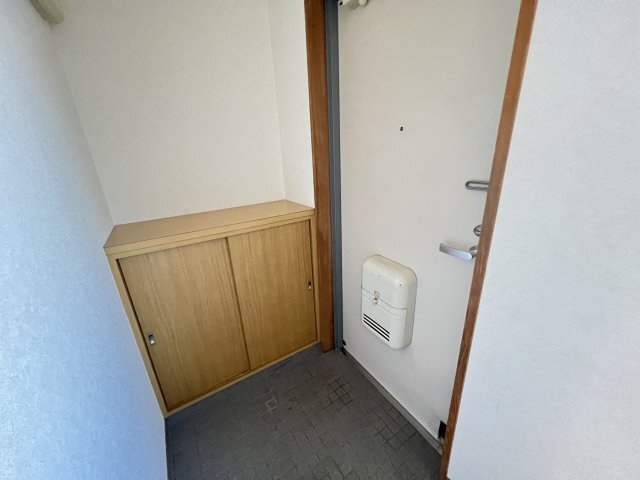 拡大写真:グリーンヒルズ 1階101の玄関