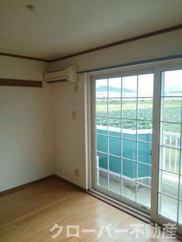 拡大写真:キャンディ ポップC 1階102の居間