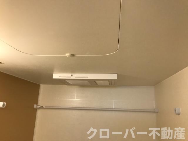 拡大写真:アヴィオン 2階203の浴室乾燥機