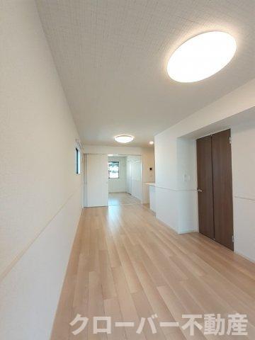 拡大写真:ウェルリッチ善通寺 Ⅰ 1階101の居間
