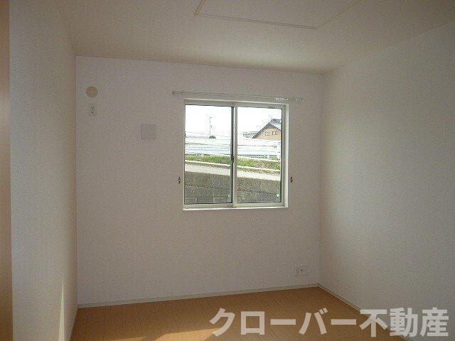 拡大写真:レユスィートY Ⅴ 1階102の内装