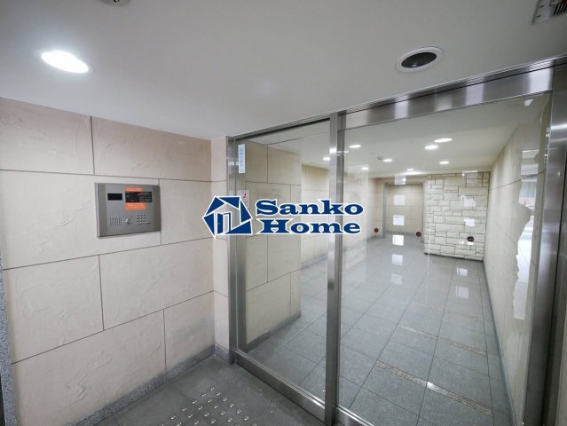拡大写真:メインステージ御茶ノ水 2階202のロビー