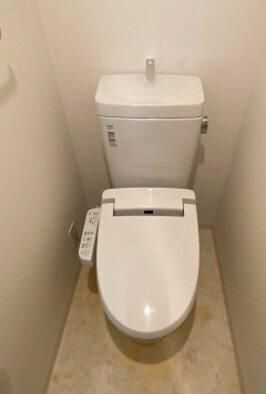 拡大写真:ライジングプレイス押上二番館 3階301のトイレ