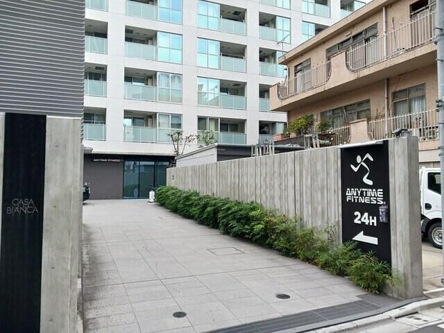 拡大写真:レパラール関口 4階402のエントランス