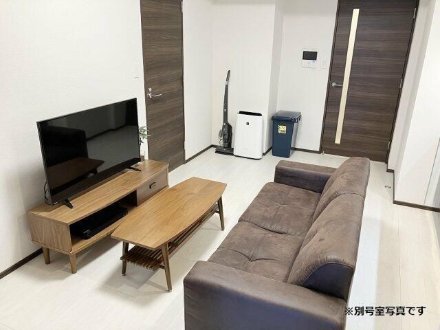 拡大写真:ジェノヴィア浅草Ⅳスカイガーデン 7階705の居間