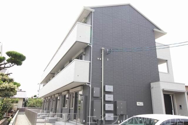 拡大写真:ベイ ブランシェ白楽町 1階103の建物外観