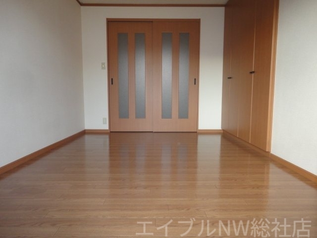 拡大写真:マーヴェラスB 2階202の洋室A