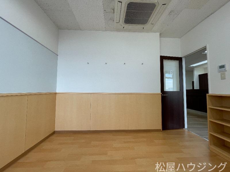 拡大写真:セントラルビル 6階6Aの内観