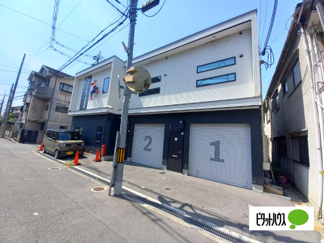 枚方市南中振2丁目の外観