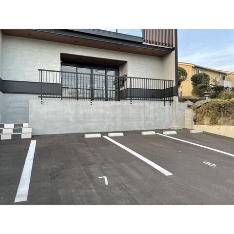 拡大写真:鴻仏目店舗 1階C1の外観