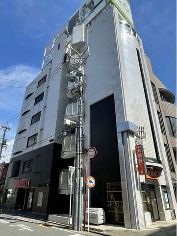 サンシャイン堀田通の外観