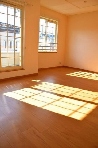 拡大写真：コーポみどりＡ 2階202の内装