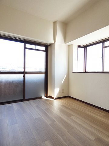 拡大写真:スカイヒルズ植田 4階402の寝室