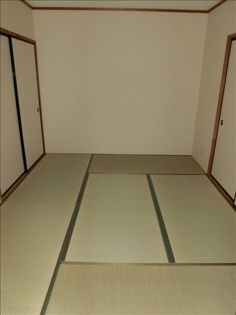 拡大写真:カオシンパレス 1階102の中和室です☆