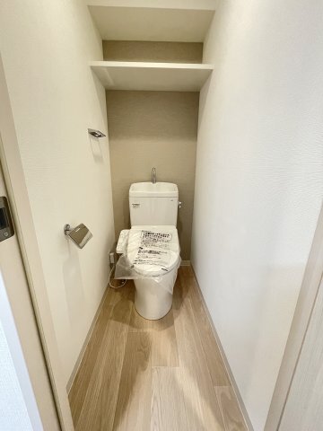 拡大写真:NEUA NARUMI 9階906のトイレ