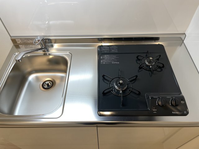 拡大写真:NEUA NARUMI 9階906のキッチン