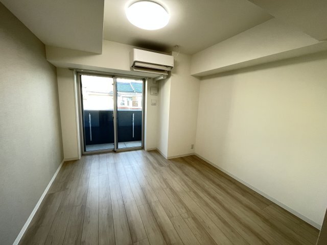 拡大写真:NEUA NARUMI 9階906の洋室