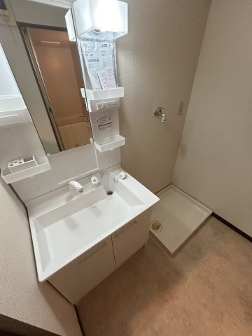 拡大写真:エポック三丁山 4階402の独立洗面台